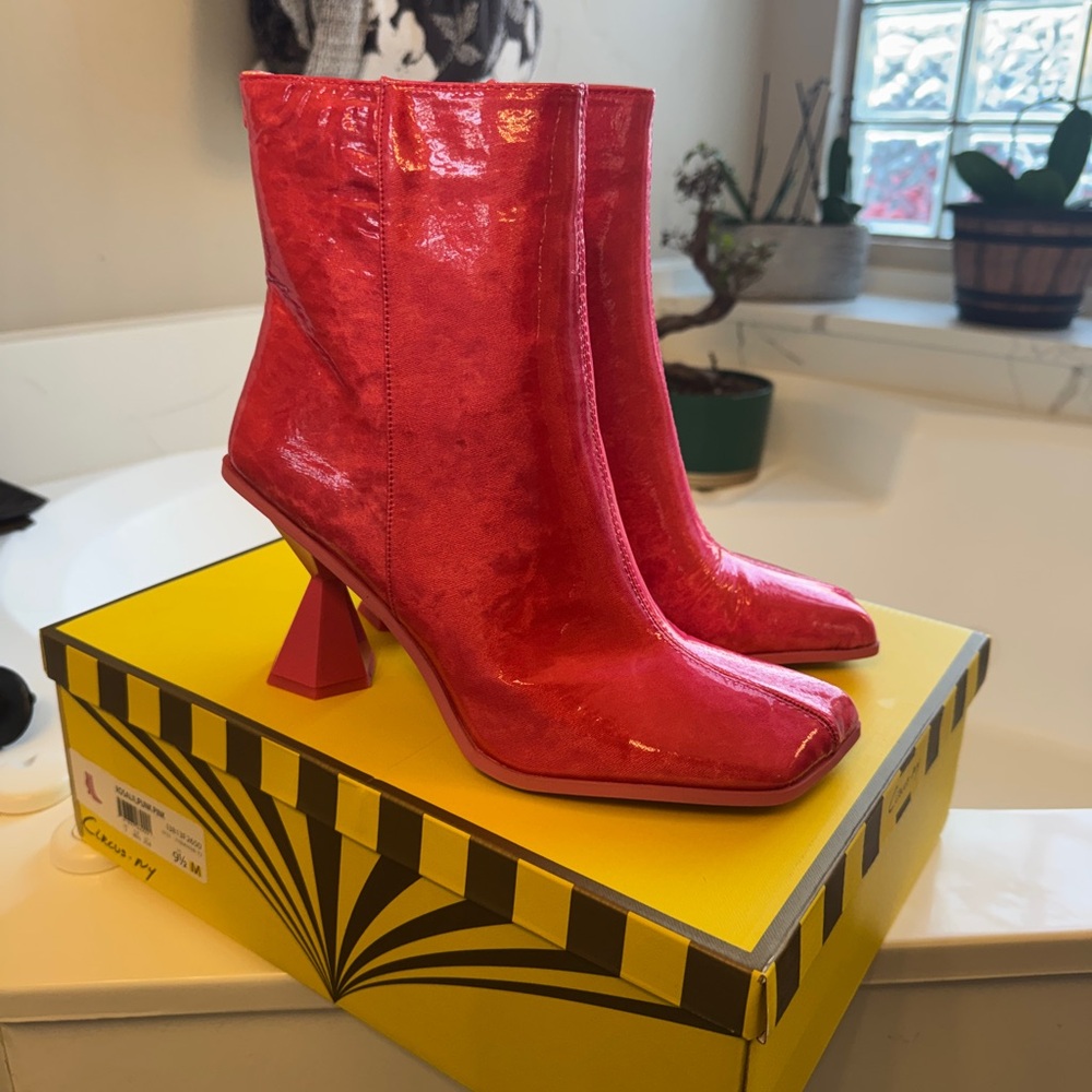 Circus by Sam Edelman Glossy Pink Heeled Boots